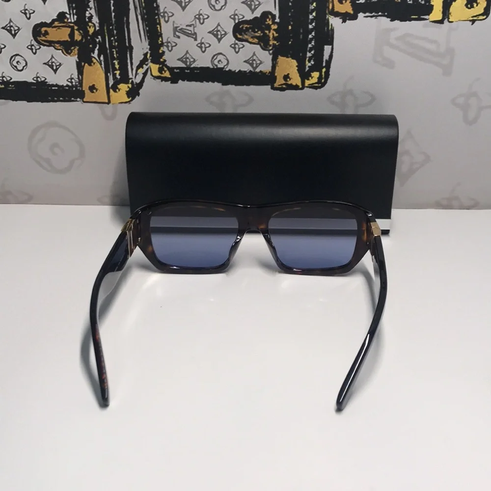 New Authentic Givenchy GV40036 U 52W Sunglasses – Havana/Blue